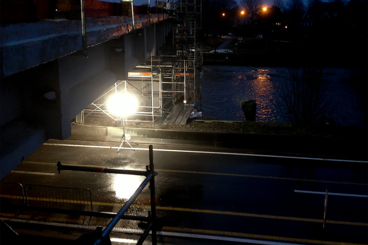 Light Boy B8Q5S-CE i brug om natten